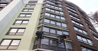 Установка крыши на балкон Кохма цена от 1016 руб. м/2.